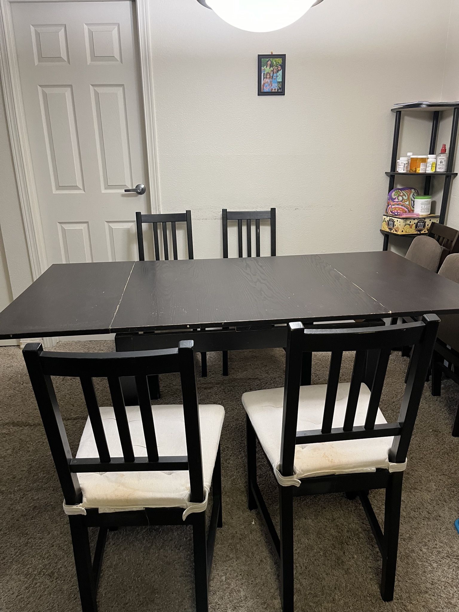 Table With 4 Chairs Set