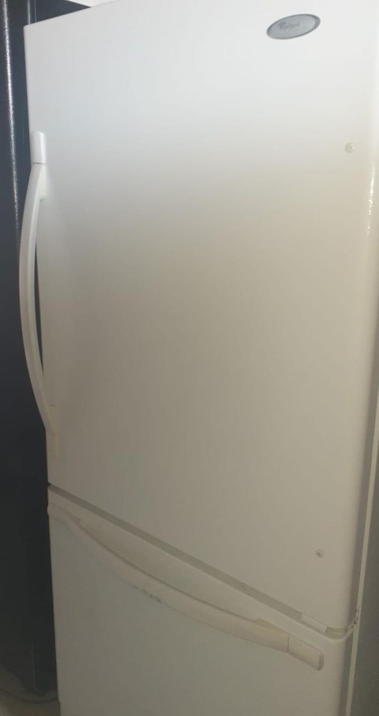 Whirlpool Bottom Freezer White Refrigerator Fridge