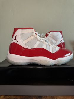 Air Jordan 11 Retro Cherry Red (2022) Sz 11