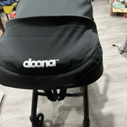 Doona Black Stroller 