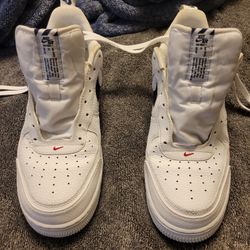 Nike Air Force 1 LV8