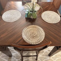 Kitchen table for sale..