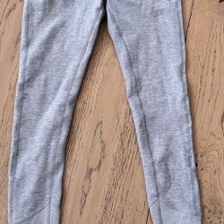 Lightly worn Alo light grey yoga pants XS