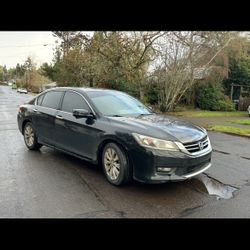 Honda Accord 2015 4D V6 EXL Black