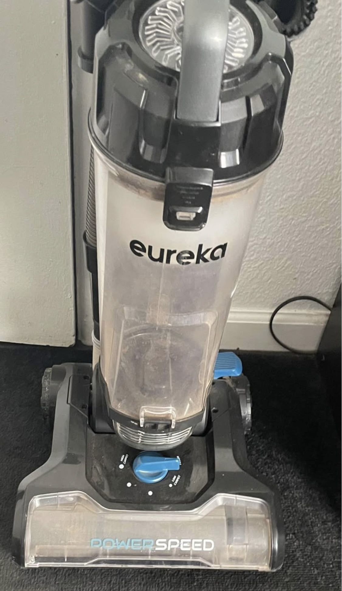 Eureka bagless Vacuum
