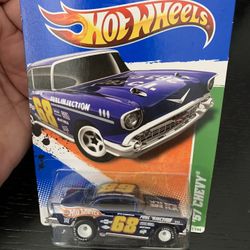 Hot Wheels 2011 57 Chevy Super Treasure Hunts