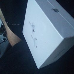 Apple Air Pods Pro 2nd Generation With Mag Safe Charging Case  And USB -c 