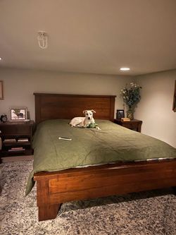 FREE: Queen Wooden Pottery Barn Bed Frame