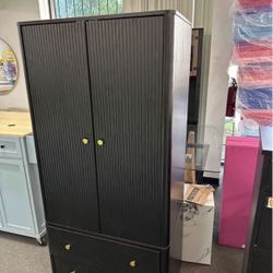 New In Box 66"×30" Black Wooden Wardrobe Closet Cabinet w/ Hanging Rod dresser
