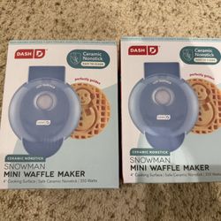 Dash Snowman Mini Waffle Maker