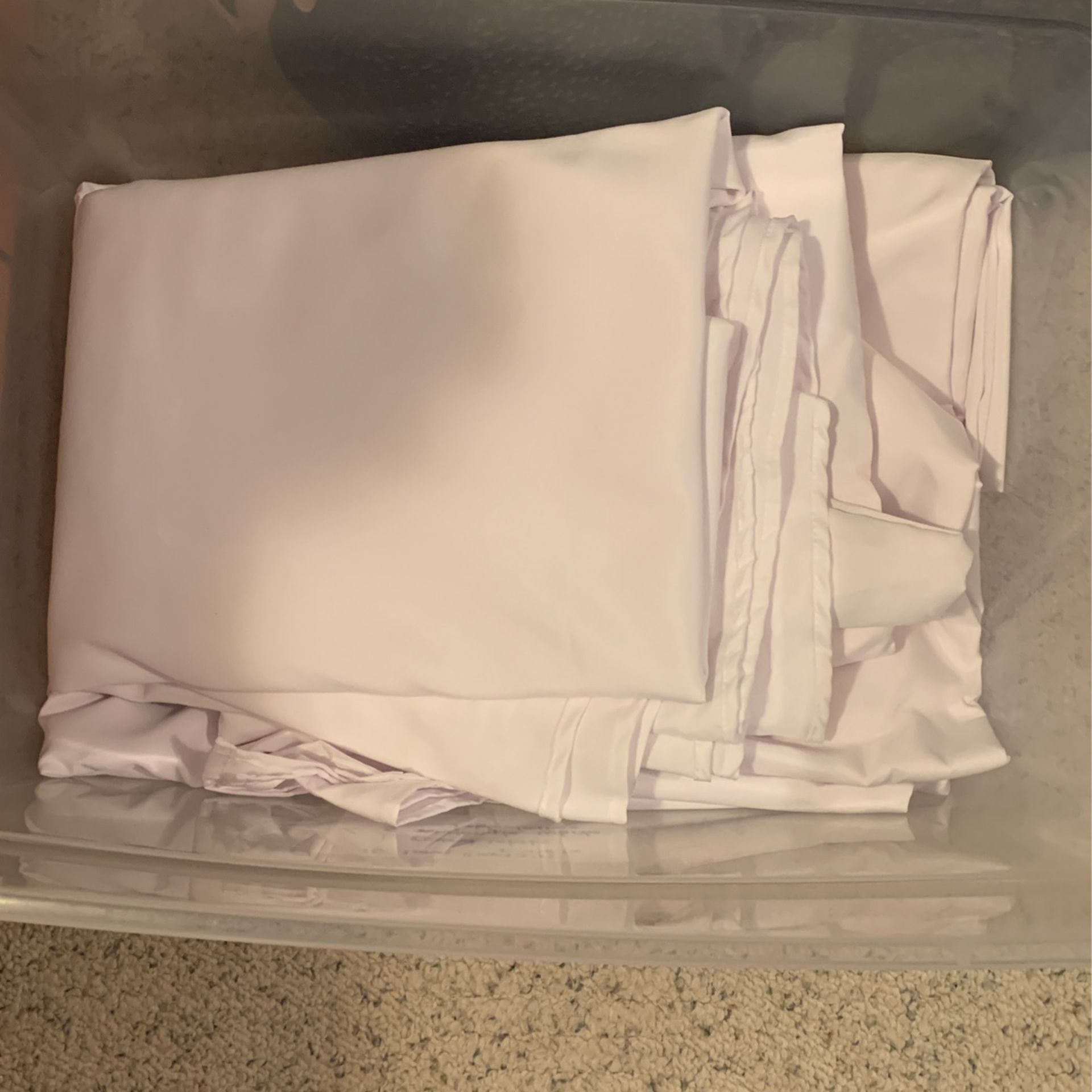 6 White Rectangular Table Clothes.