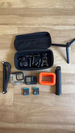 GoPro HERO9 Black Bundle – 2 Batteries, Floaty, Accessories & Carry Case
