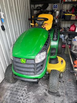 John Deere riding mower