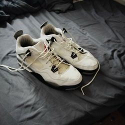 Retro Jordan 4 White Cement