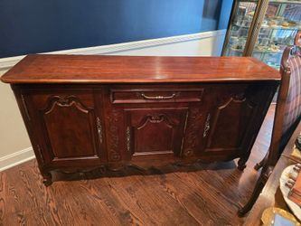 Henredon Villandry French Provincial Cherry Buffet / Sideboard