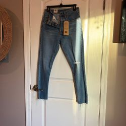 Women’s Levi’s 