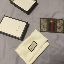 GUCCI CARD HOLDER