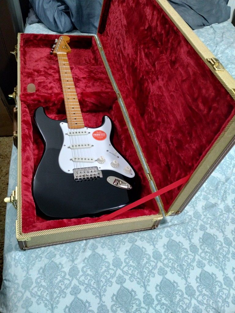 Fender Stratocaster Guitar