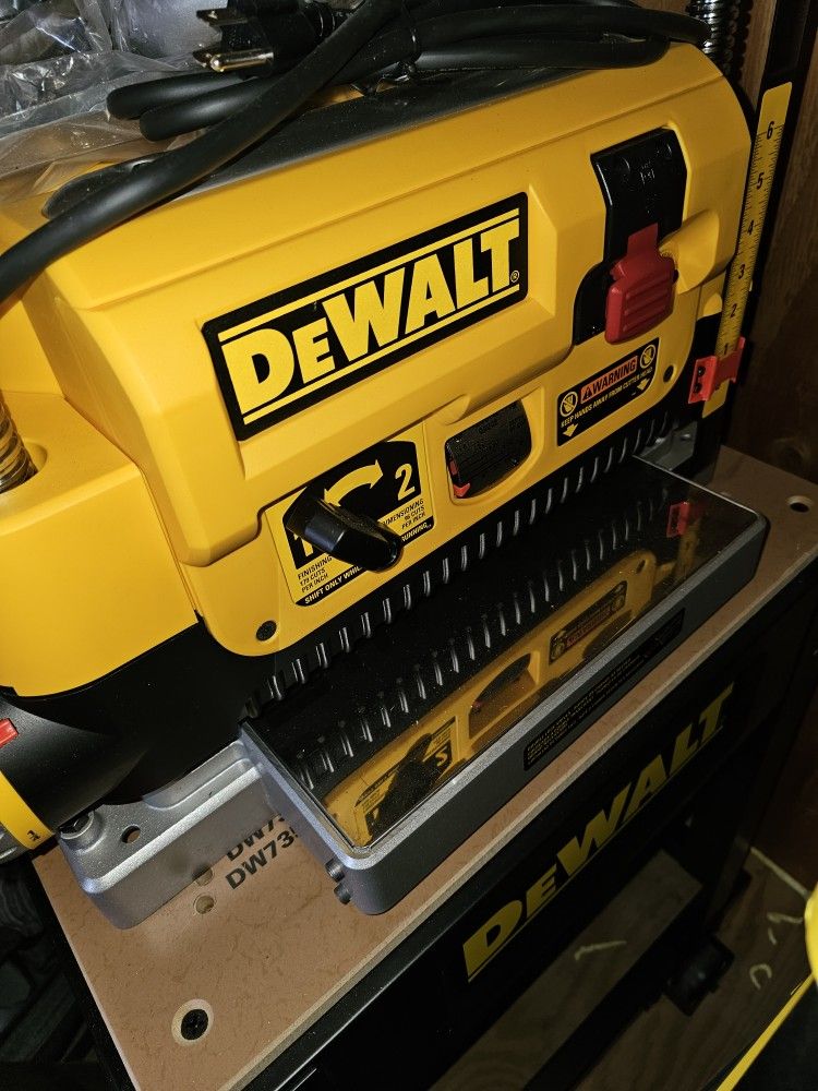 Dewalt PLANER with STAND