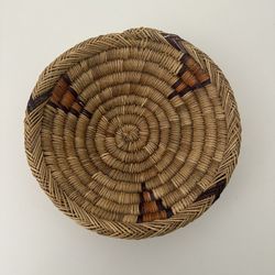 Vintage Boho Farmhouse Jungalow Woven Rattan Basket