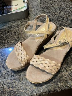 Sbicca Vintage Collection Wedges Sz9