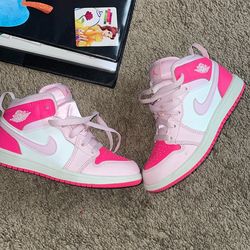Used once Jordan 1 mid pink size 13 youth