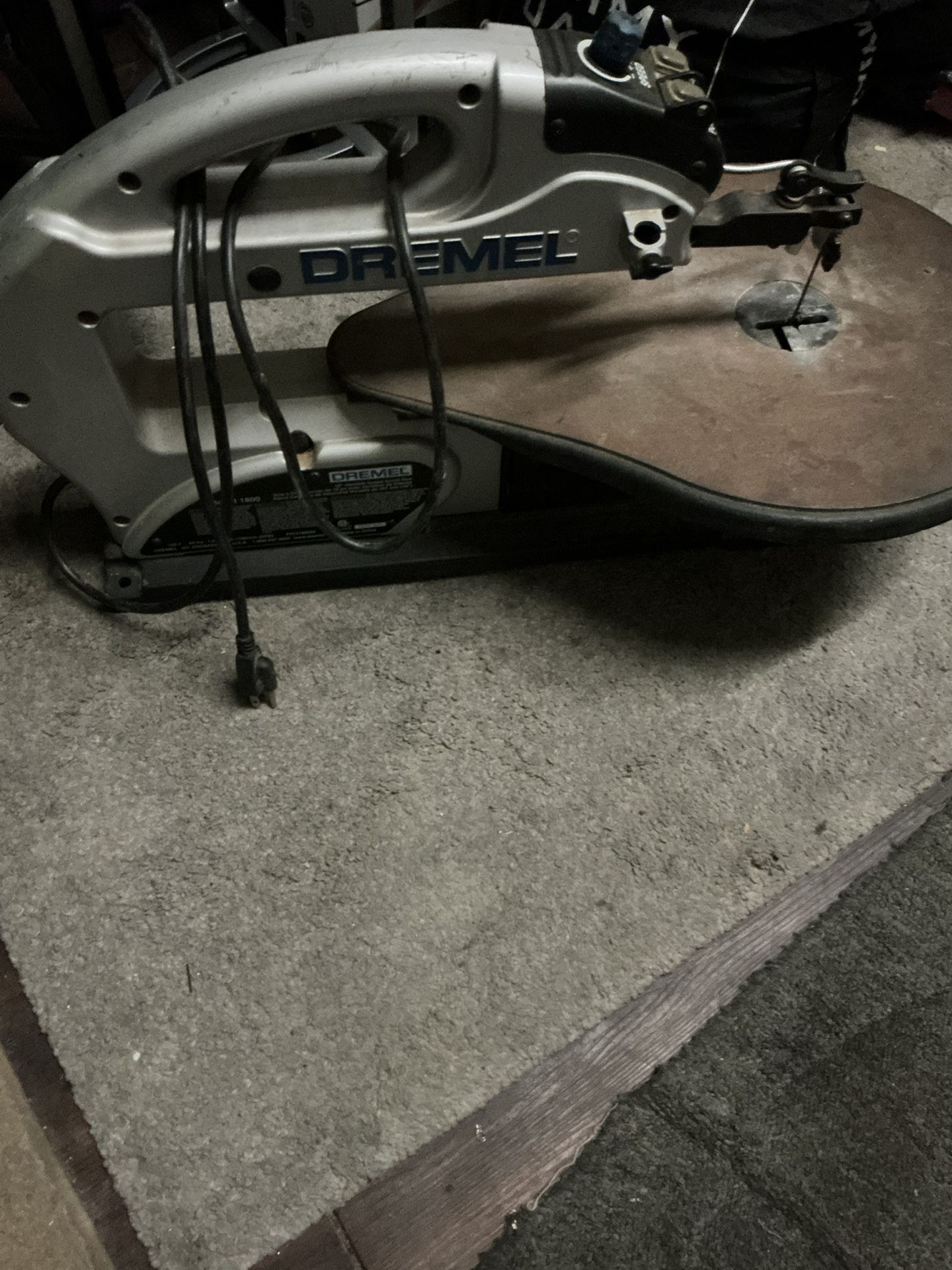 Dremel/18” Model 1800/ Pick Up Only