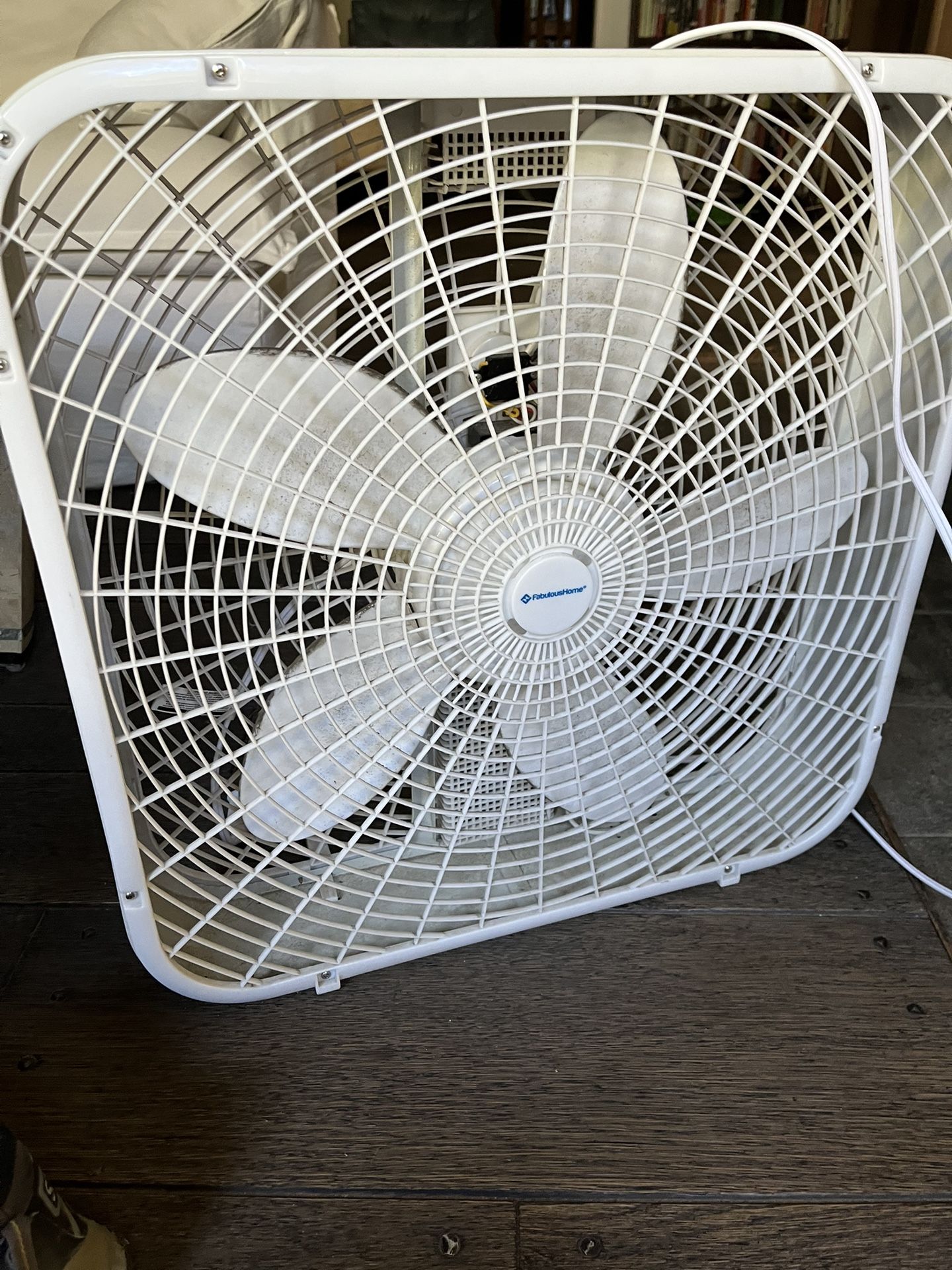 FREE (kind of broken) fan