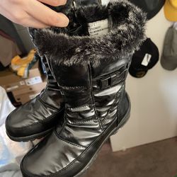 Snow Boots 6.5