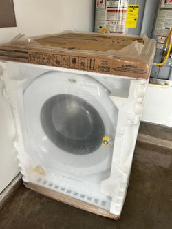 Whirlpool 4.5 cu. ft. Front Load Washer - New