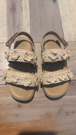 Cat & Jack sandals size 9