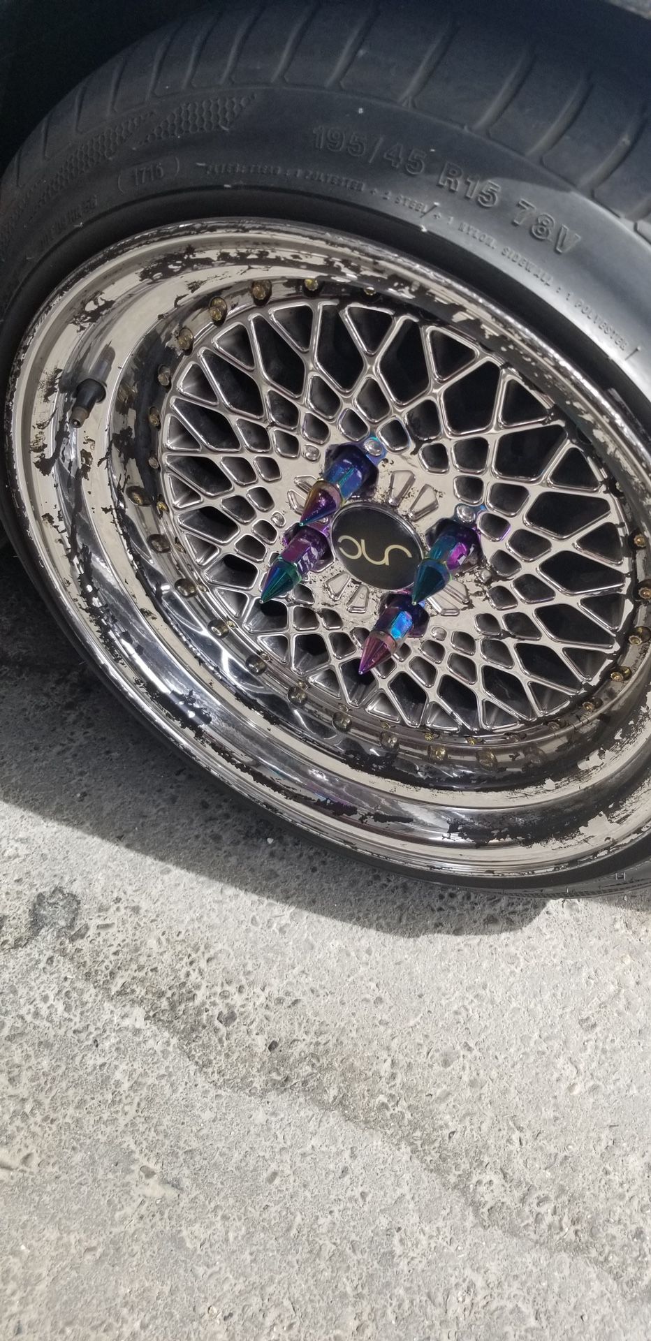 JNC wheels 15/8 two brand new toyo tires one brand new rim the chrom is chipping a lil need home ASAP