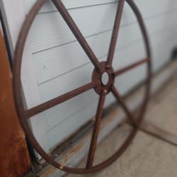 yard decorations metal weel