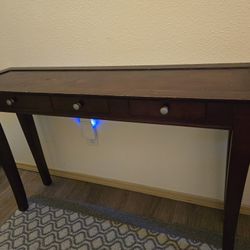 Console Table w/Drawers 