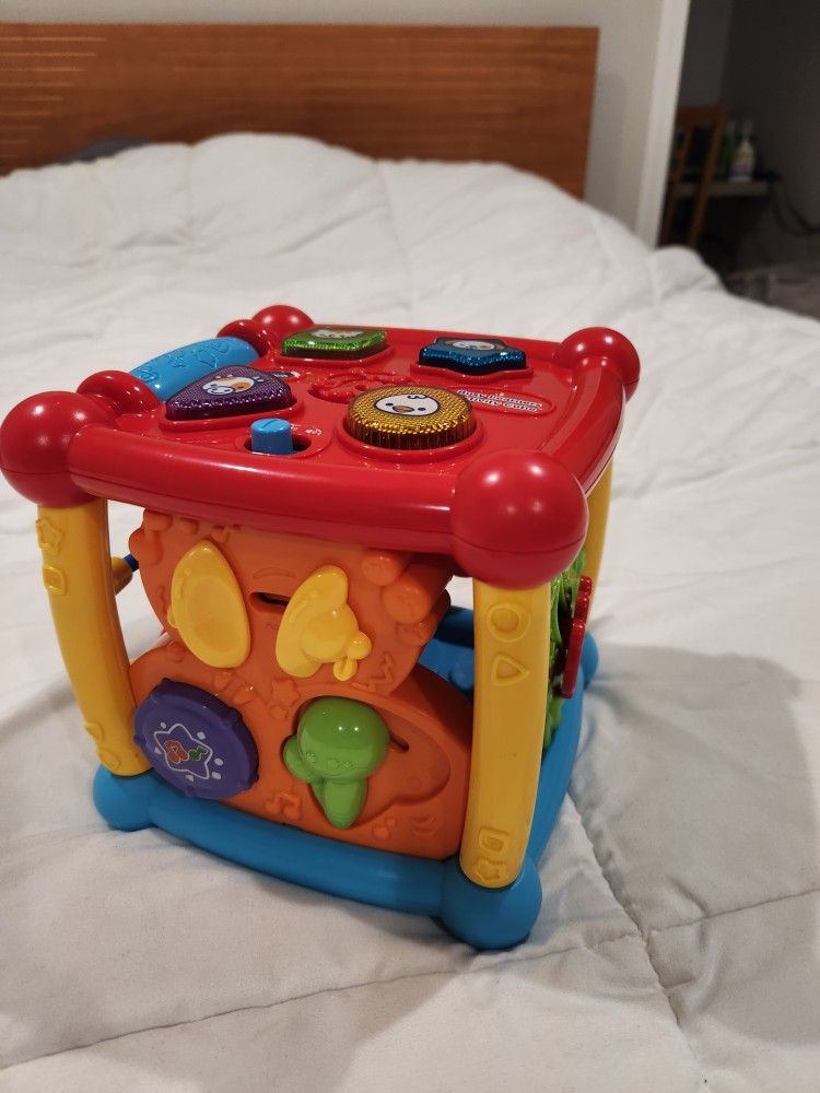 VTech Busy Learners Activity Cube