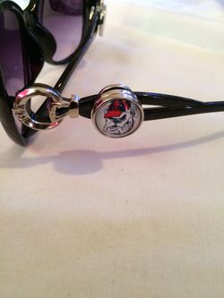 Georgia bulldogs Fashion Sunglasses 15.00 each