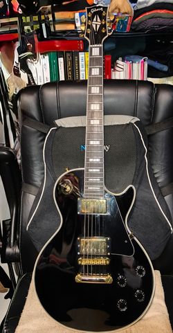 Black Chibson electric guitar. Gibson copy. Upgraded. Corona queens.