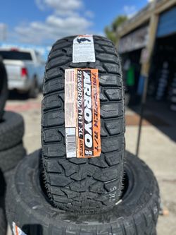 275-70r20 r/t arroyo new tires