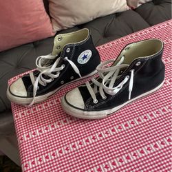 Converse Black