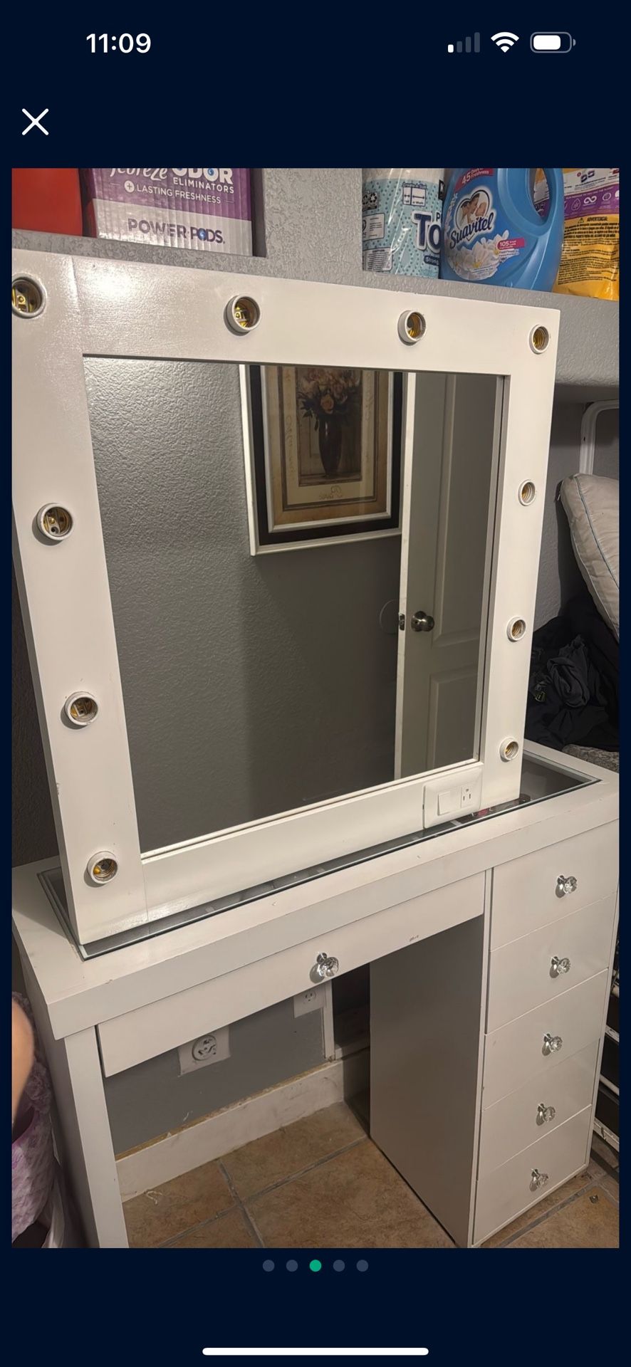 Make Up Vanity