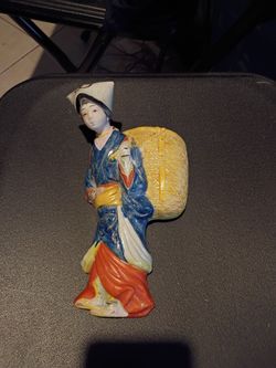 Vintage 1950s Japanese Geisha / Farm Girl Wall Pocket Vase