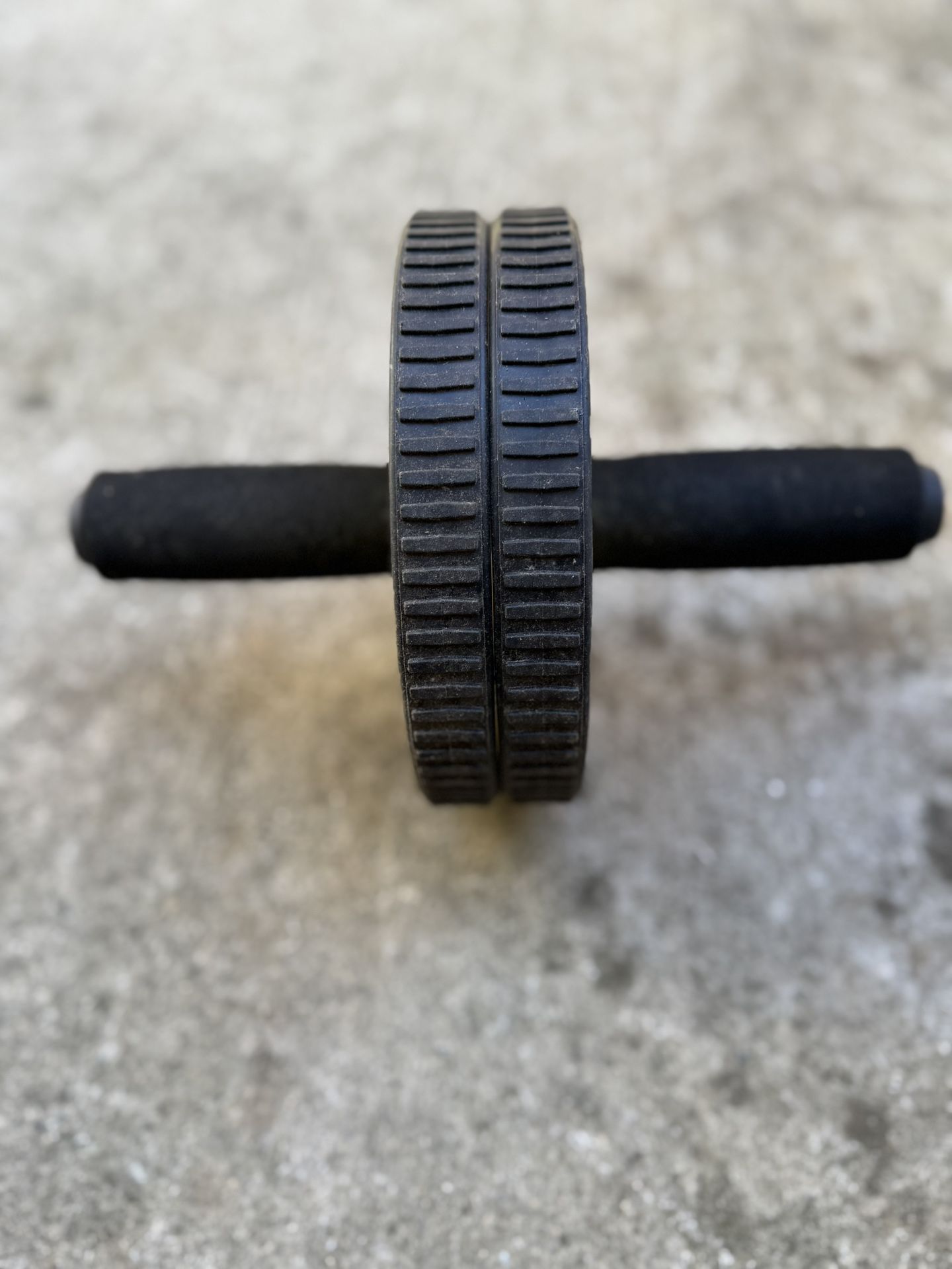 Ab Workout Equipment " Wheel Roller " $15