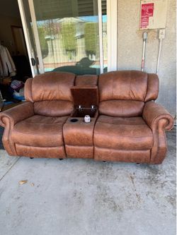 Sofas￼