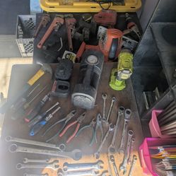 TOOL LOT  CORDLESS AND OTHERS