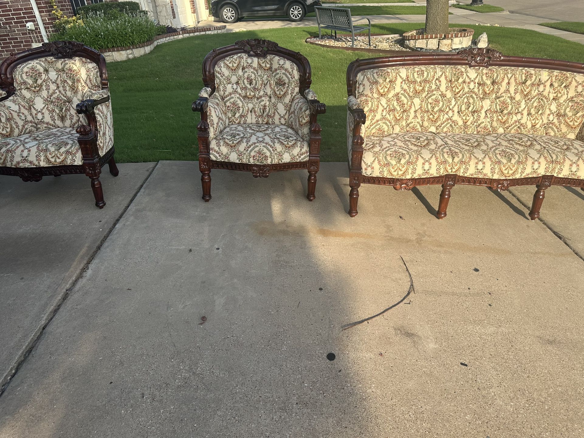 Victorian Sofa Set