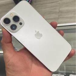 13 Pro Max Unlocked. Cash Or $50 Down W Approval 