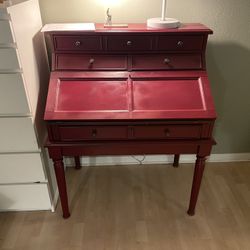 Cute And Stylish Secretary Desk