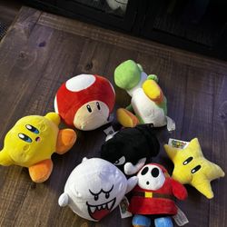 Super Mario’s Plushies + Kirby 