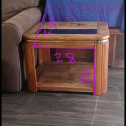 Big End table With Glass Pickup Between 2:00-10:40 Pm Rainbow/Charleston Cash Only Read Description First 