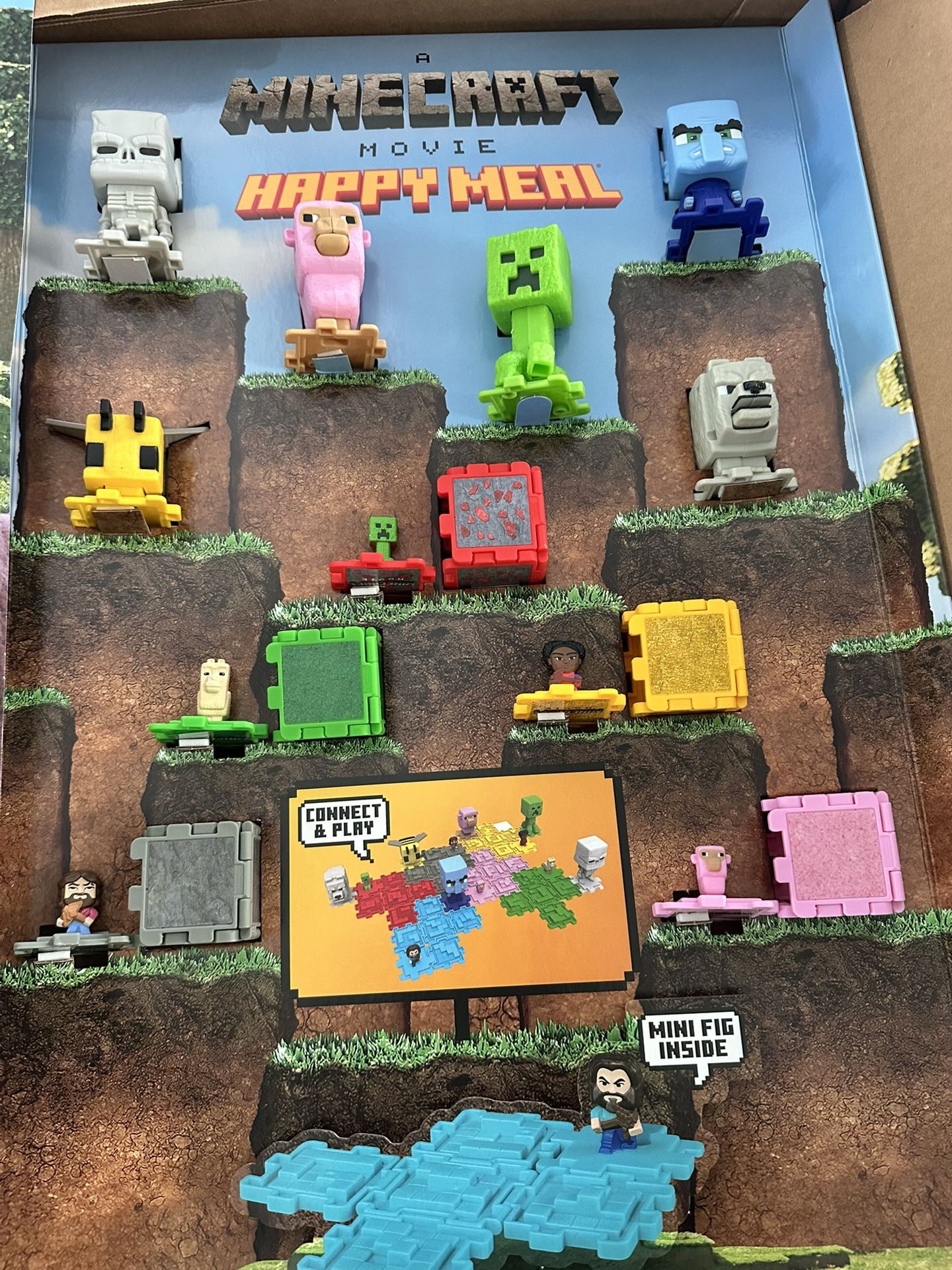 MINECRAFT MCDONALD’S COLLECTION & POSTER